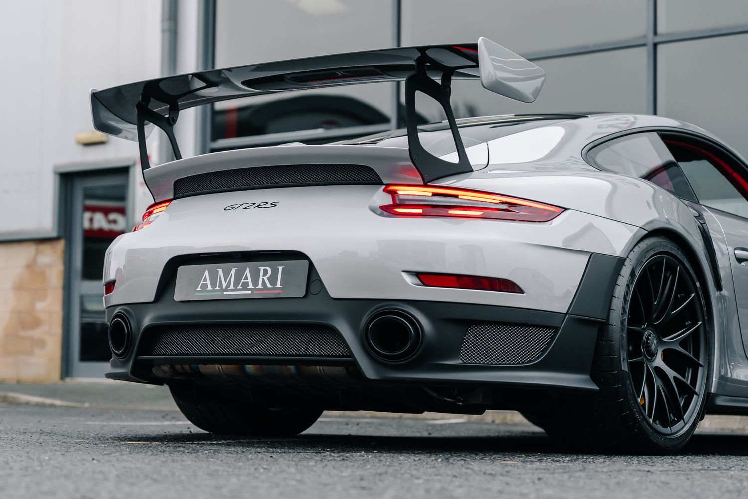 Porsche 911 991.2 GT2 RS Weissach