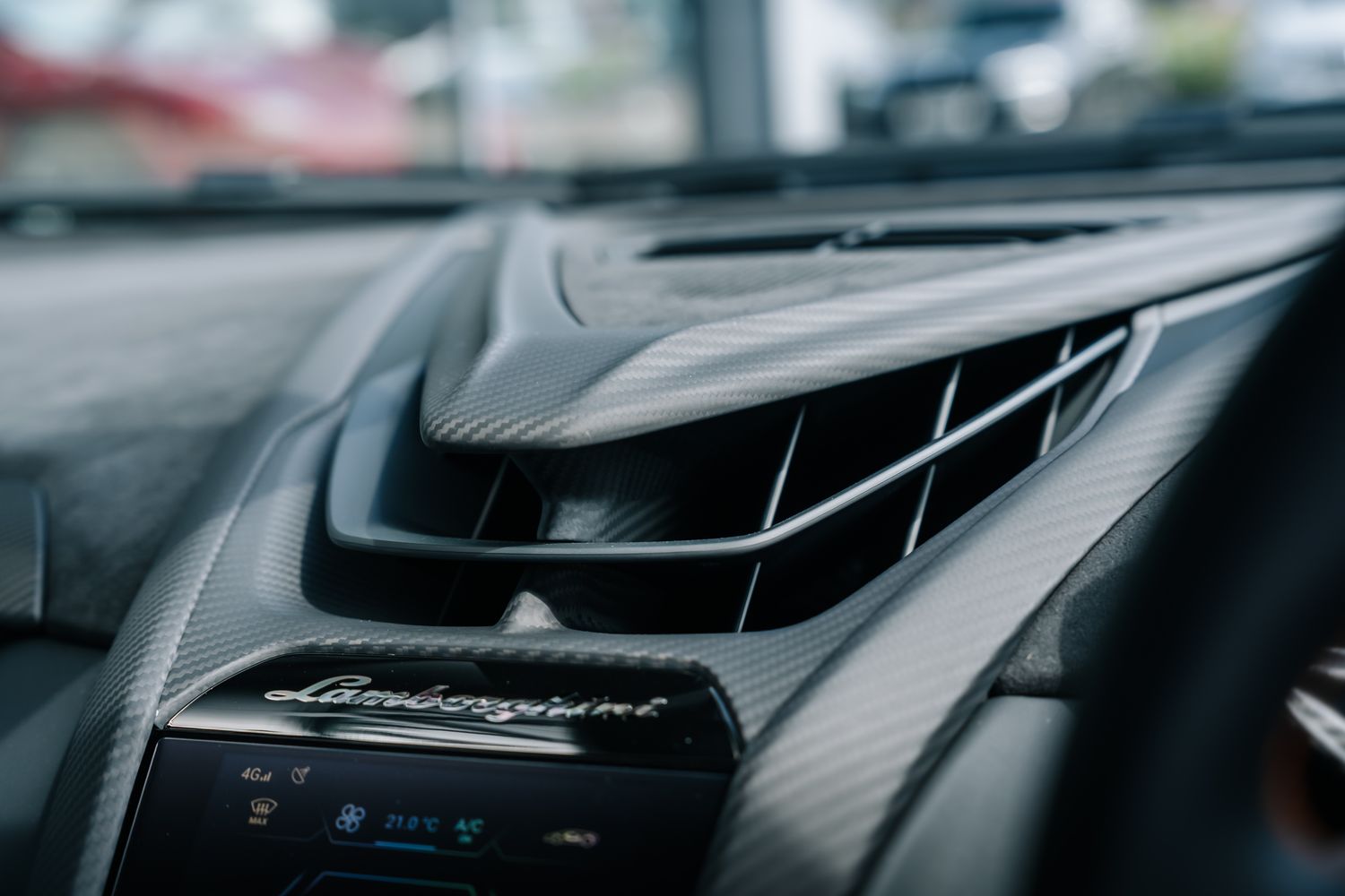 Lamborghini Revuelto