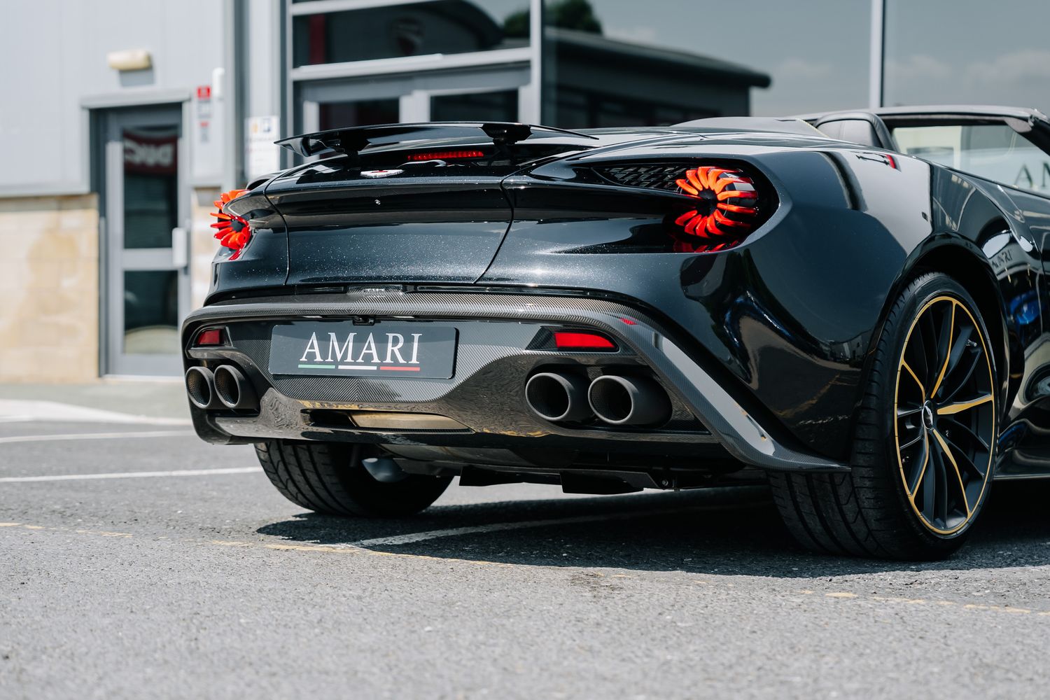 Aston Martin Vanquish Zagato Volante