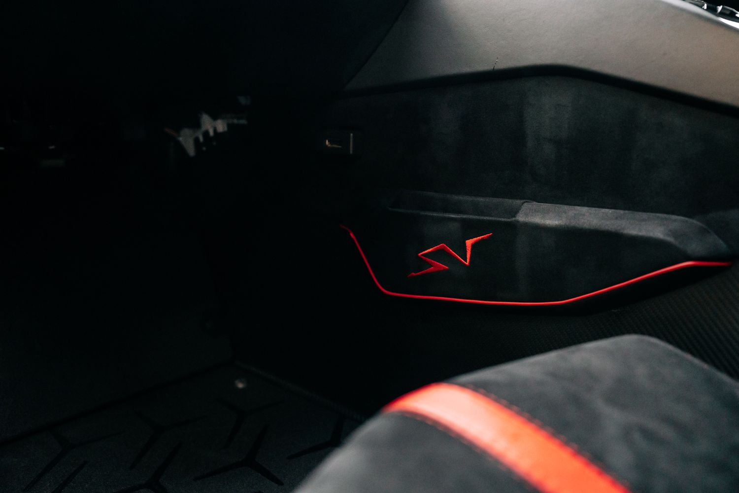 Lamborghini Aventador SV Roadster LP 750-4