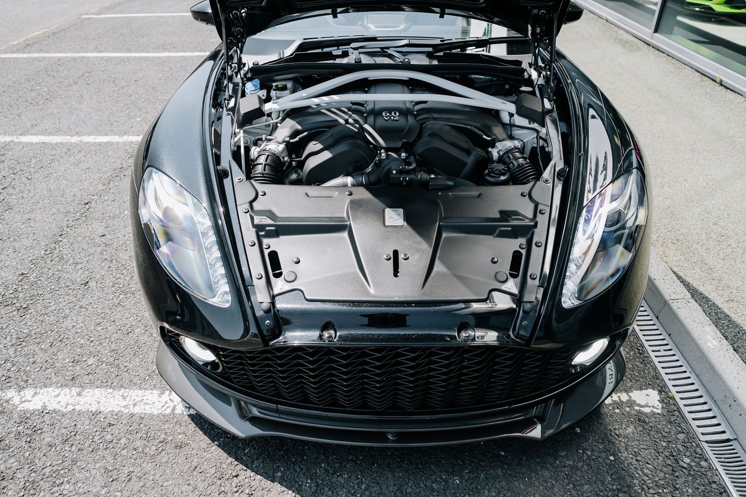 Aston Martin Vanquish Zagato Volante