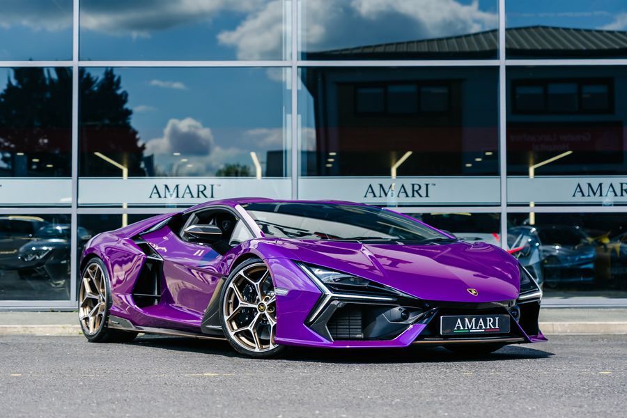 2024 Lamborghini Revuelto