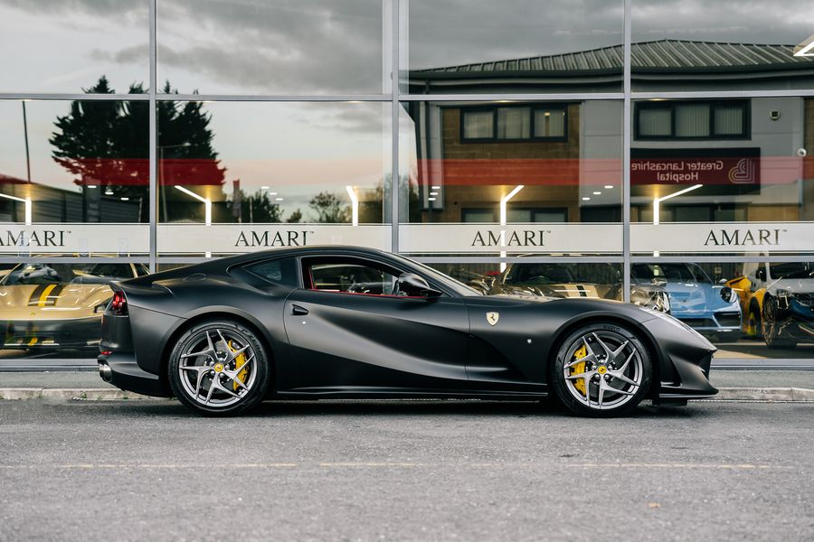 Ferrari  812 Superfast 