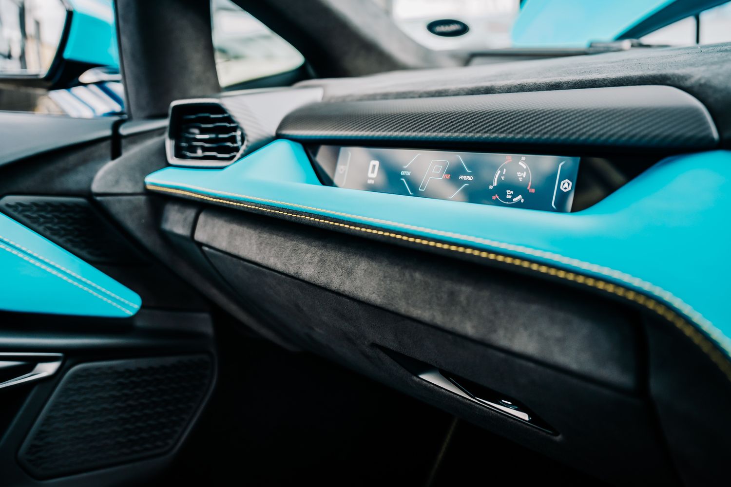 Lamborghini Revuelto