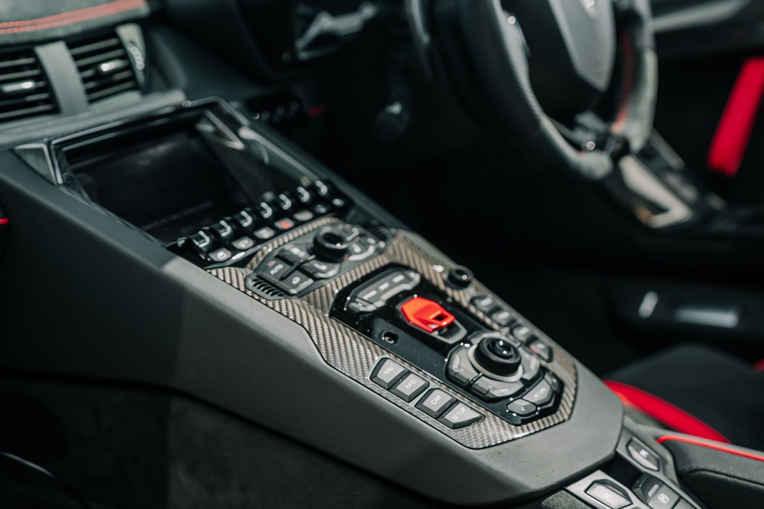 Lamborghini Aventador SV Roadster