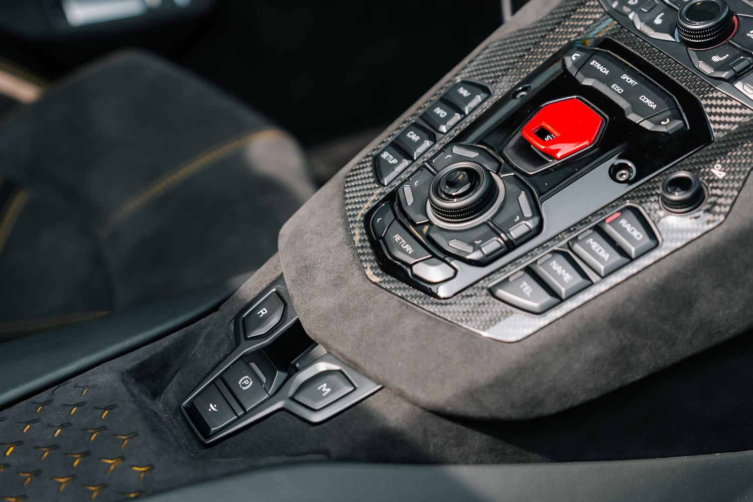 Lamborghini Aventador LP780-4 Ultimae Roadster