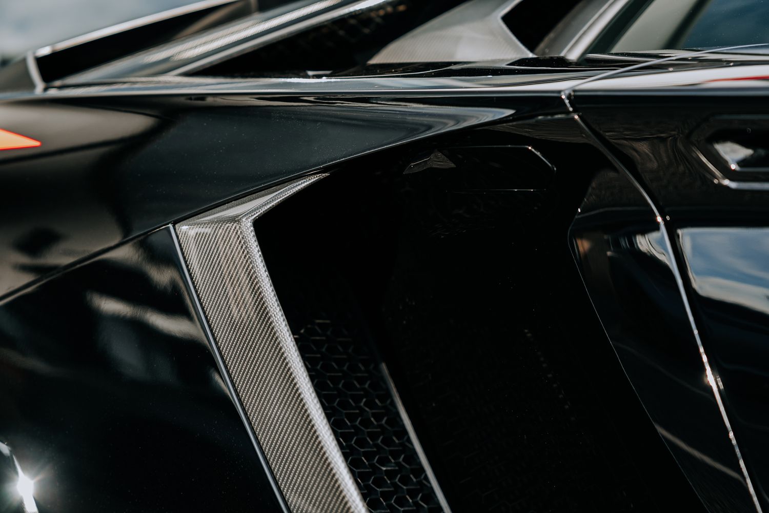 Lamborghini Aventador SV Roadster LP 750-4