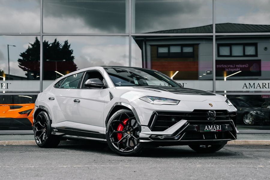 2024 Lamborghini Urus Performante