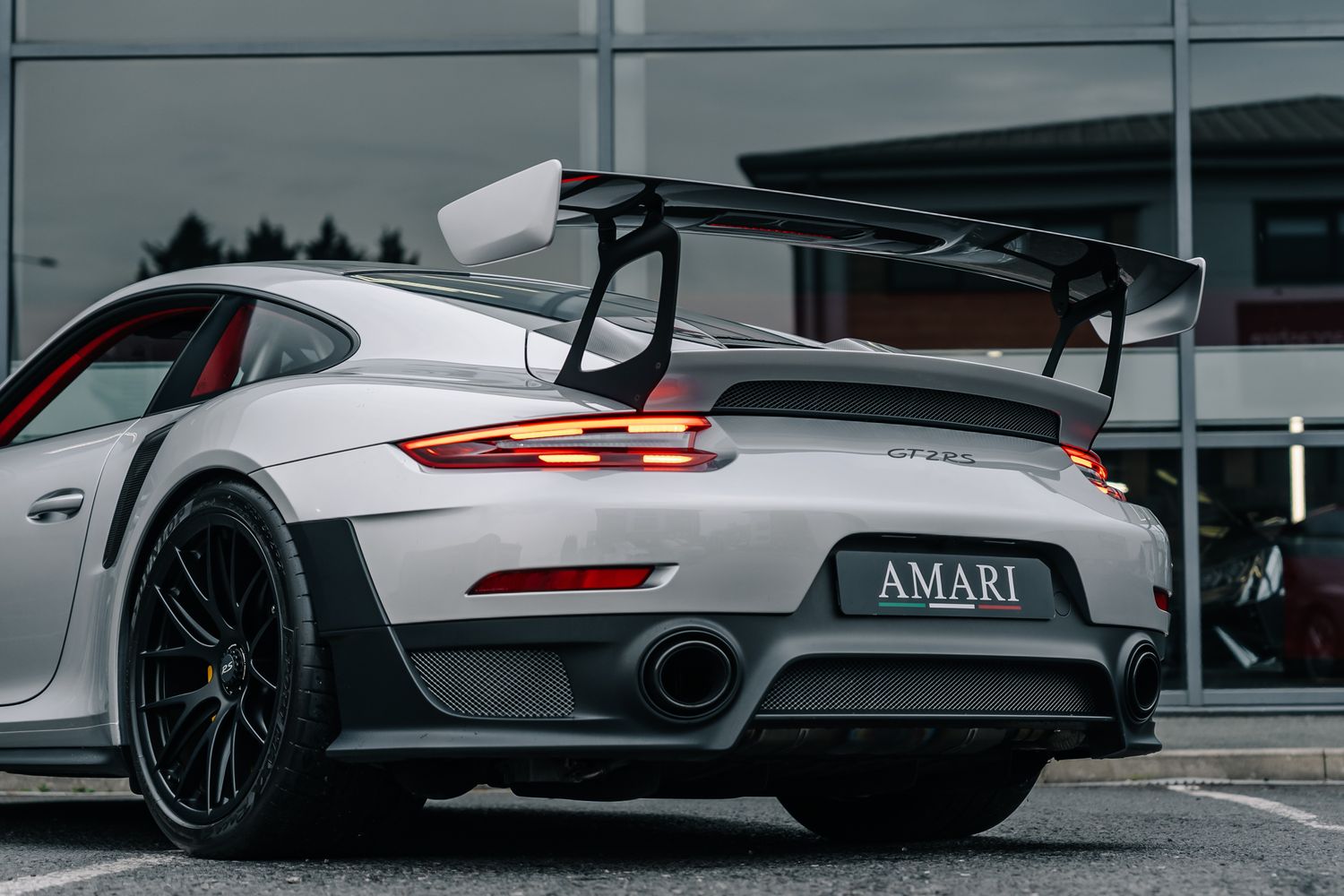 Porsche 911 991.2 GT2 RS Weissach