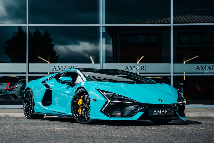 2025 Lamborghini Revuelto