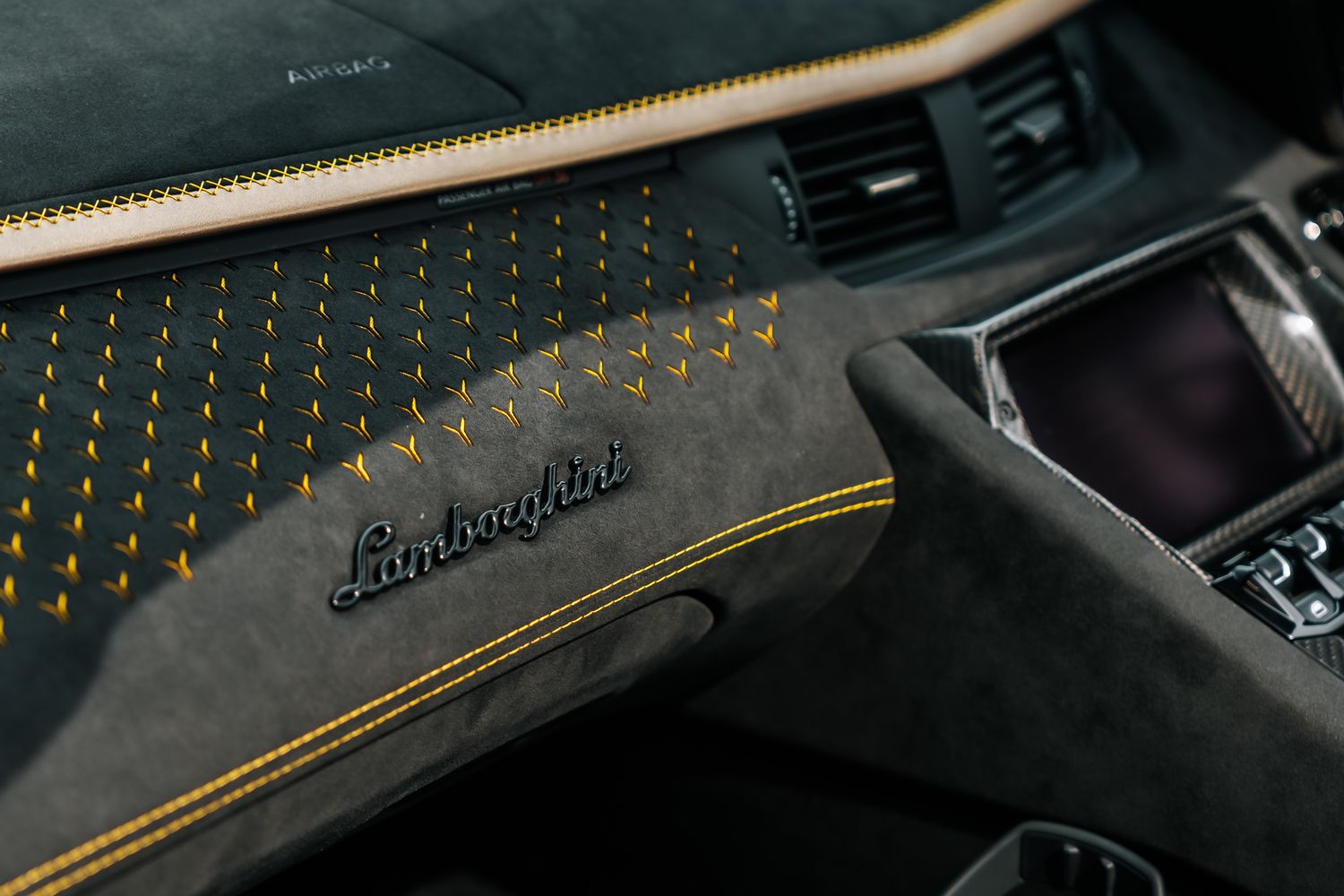 Lamborghini Aventador LP780-4 Ultimae Roadster