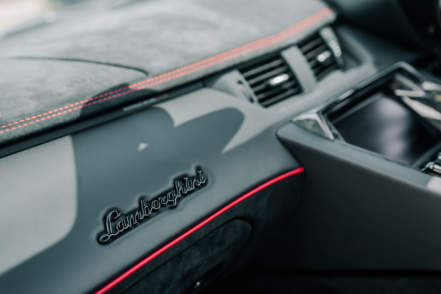 Lamborghini Aventador SV Roadster