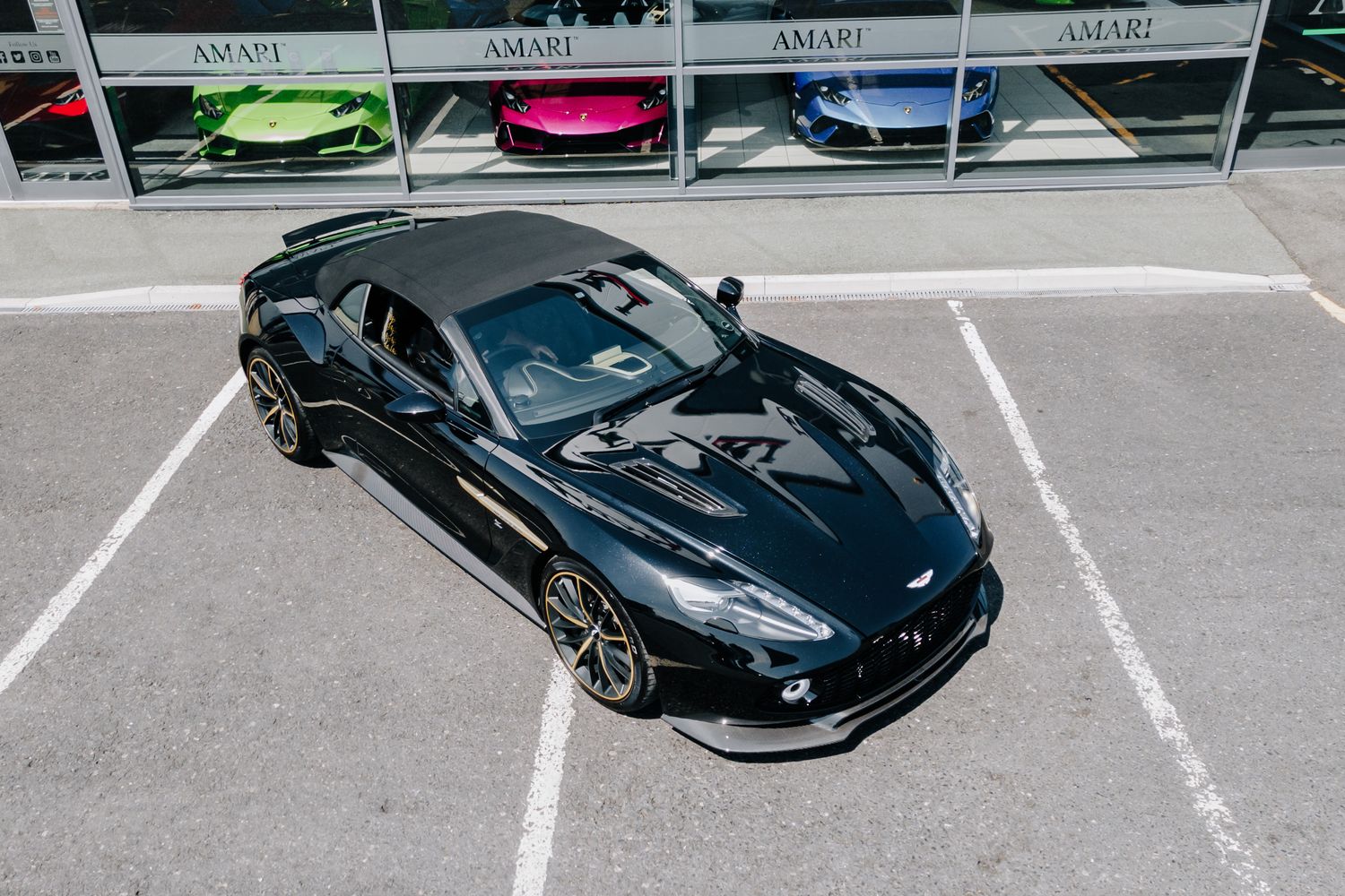 Aston Martin Vanquish Zagato Volante